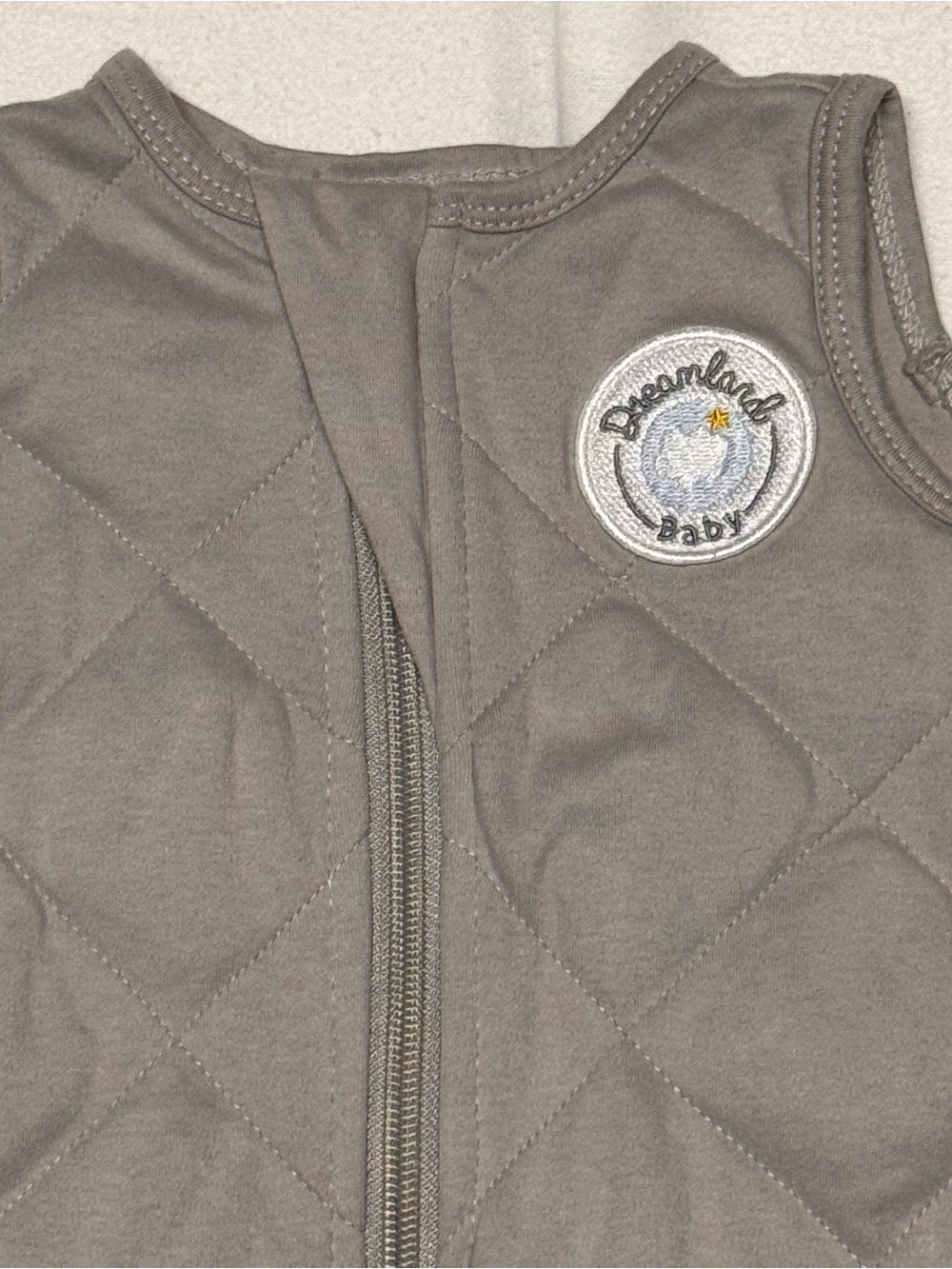 Dreamland Quilted Sleeveless weighted Baby Sleep Sack - Gray - Picture 3 of 7